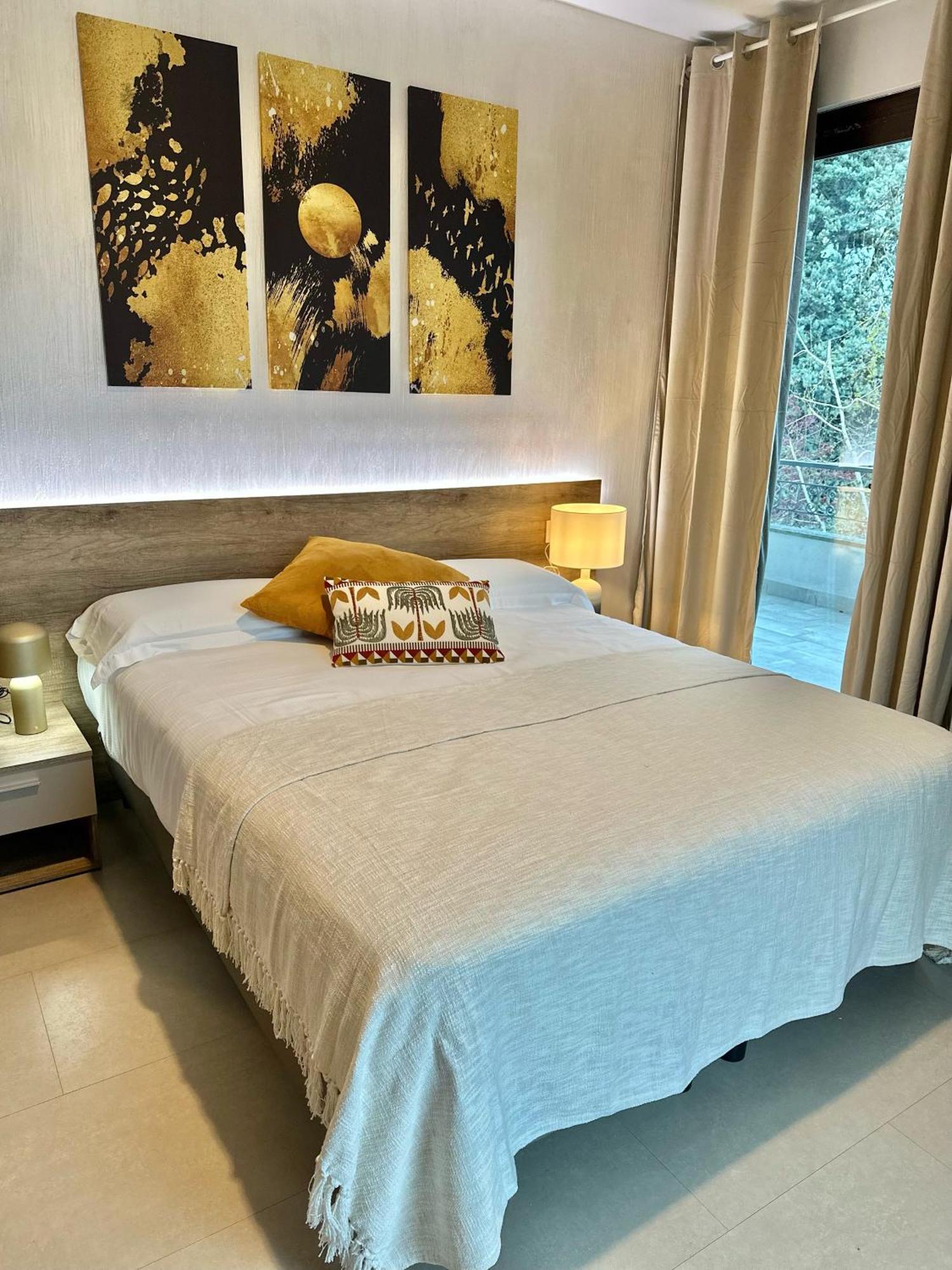 Triple Room with Balcony,1567127774:JPEG
